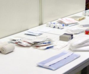 EHBO hulpmiddelen en verbandmiddelen