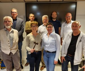 Nieuwe bestuur na fusie KNV EHBO Mijdrecht en KNV EHBO Wilnis